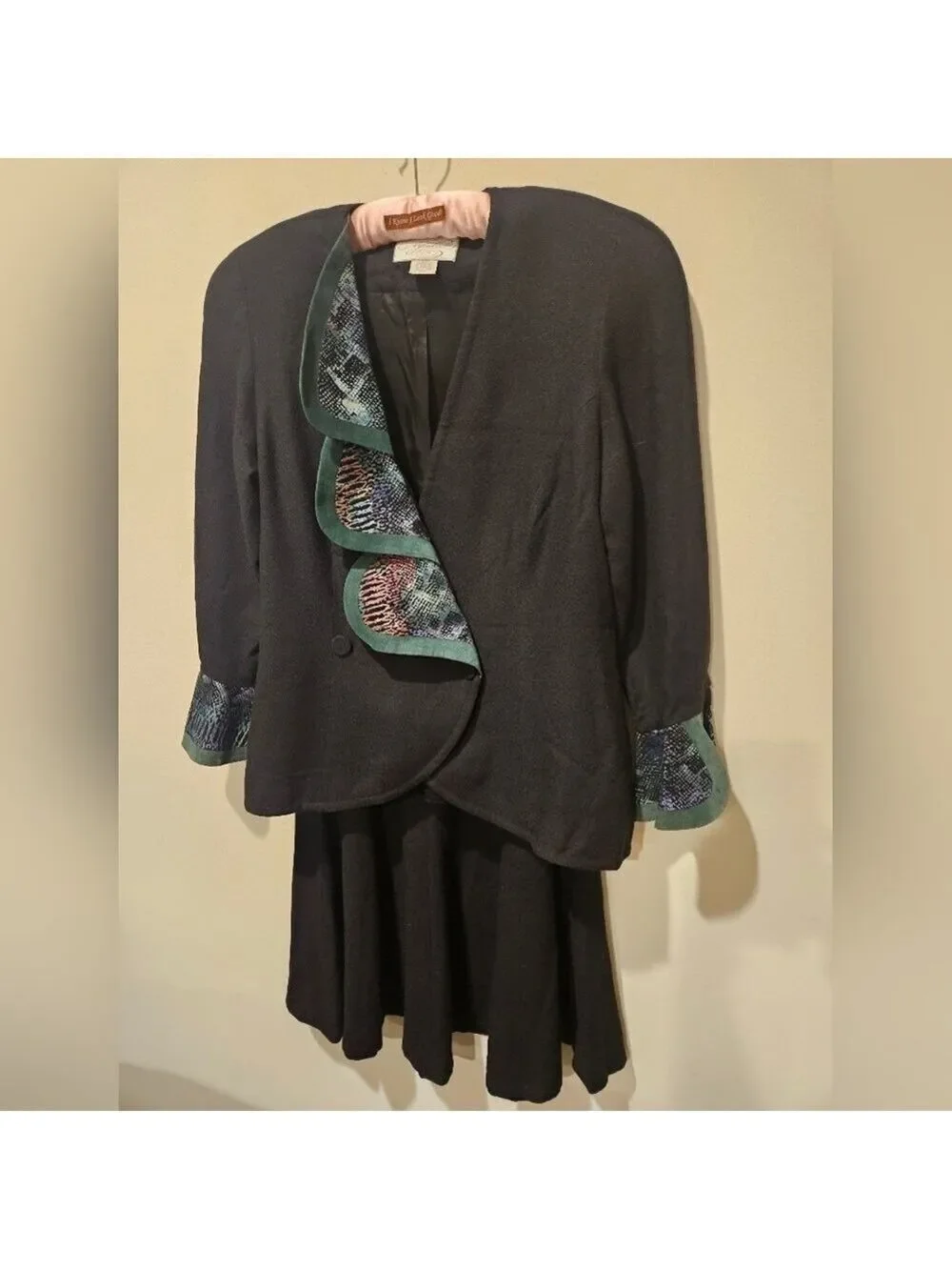 AYAKO WOMEN'S VINTAGE BLAZER & SKIRT SET GENUINE SUEDE TRIM SEE MEASUREMENTS